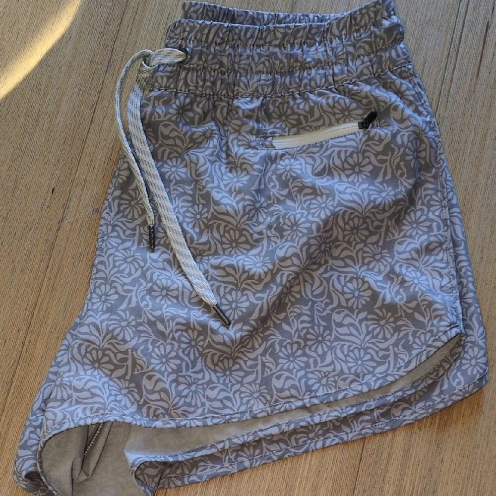 Gray Floral Women's Shorts